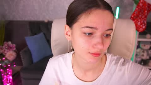 Olivia online show from December 31, 7:10 am