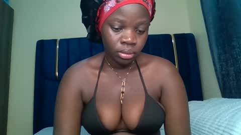 ollleina online show from May 10, 3:25 pm