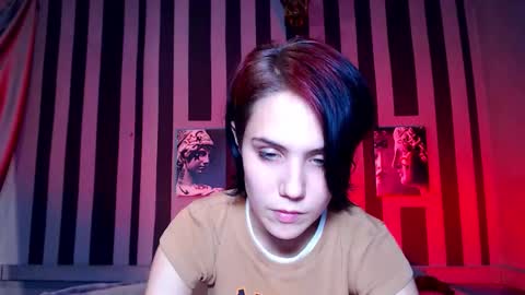 onaloon online show from November 21, 7:10 am