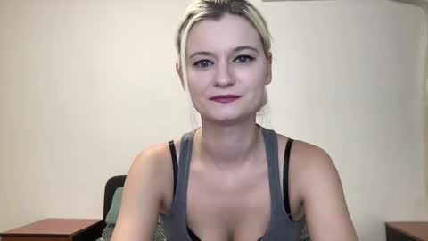 Onika online show from October 2, 9:42 pm