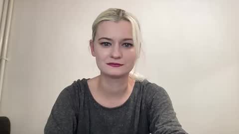 Onika online show from November 7, 11:42 pm