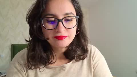 onlyella92_ online show from September 29, 10:31 am