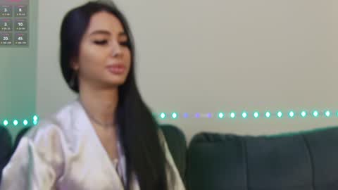 Snapshot of onlyxandra7 chatting on January 28, 8:25 am Xandra online show from January 28, 8:25 am