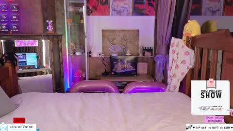 Snapshot of oooops__ chatting on February 7, 4:46 pm Eva online show from February 7, 4:46 pm