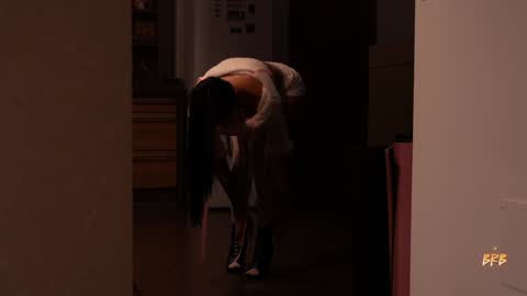 Snapshot of oooops__ chatting on January 15, 7:12 pm Eva online show from January 15, 7:12 pm