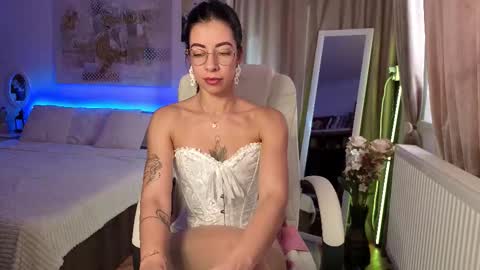 Eve Voss online show from November 25, 10:06 am