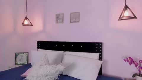 Miss Guzman  online show from September 11, 11:49 pm