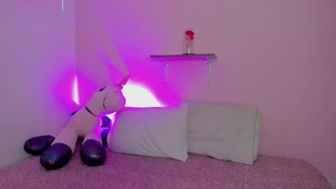 Miss Guzman  online show from December 19, 11:08 pm