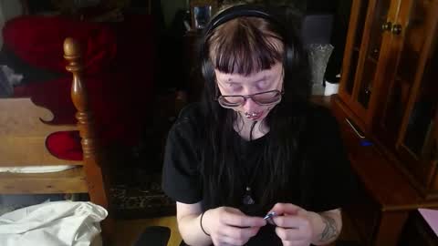 oro  they  them  online show from February 17, 3:17 am