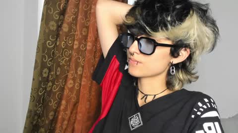 Snapshot of ottoyan_ chatting on December 9, 5:08 pm Otto 3 online show from December 9, 5:08 pm