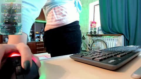 Snapshot of pa1e_pr1ncess chatting on January 9, 6:38 am Ella online show from January 9, 6:38 am