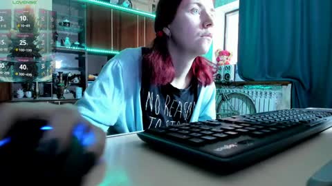 Snapshot of pa1e_pr1ncess chatting on January 12, 7:11 am Ella online show from January 12, 7:11 am