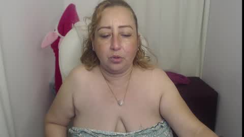 paiperhalliwey online show from March 7, 11:58 pm