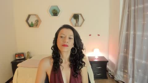 Paloma  online show from February 24, 9:02 pm