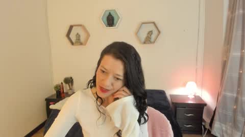 Paloma  online show from November 27, 9:39 pm