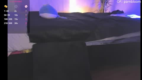     online show from October 23, 6:14 pm