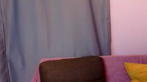 Snapshot of pamilarakestraw chatting on October 14, 7:49 pm pamilarakestraw online show from October 14, 7:49 pm