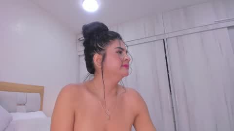 Paola  online show from February 3, 7:42 pm