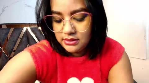paolacastillo_ online show from December 16, 11:38 am