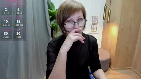 Paris online show from March 12, 1:30 pm