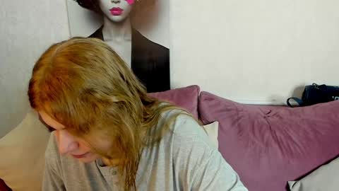 Sunny online show from December 3, 5:45 pm