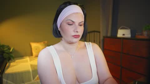 Patricia online show from October 22, 9:53 pm