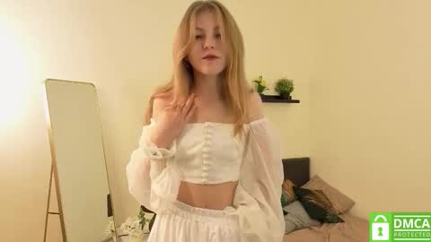 Snapshot of patricia_perry chatting on October 4, 10:21 am Vicki online show from October 4, 10:21 am