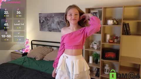 Vicki online show from December 4, 10:39 am