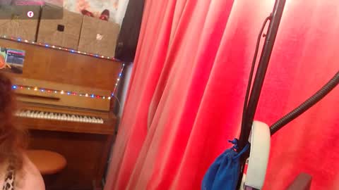 PatsyORose online show from December 16, 5:46 am