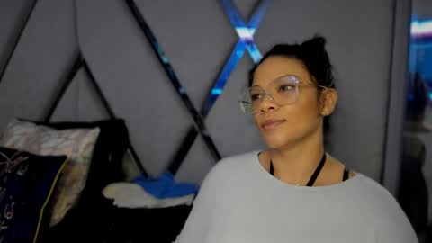 Paula online show from January 1, 8:04 pm