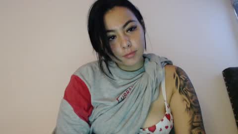 paula_torrez online show from January 29, 10:32 pm