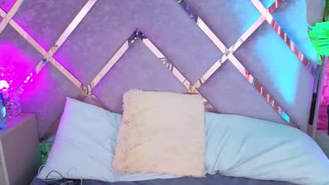 paulette_dupont_ online show from February 12, 3:52 am