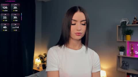 Eva online show from October 10, 7:30 pm