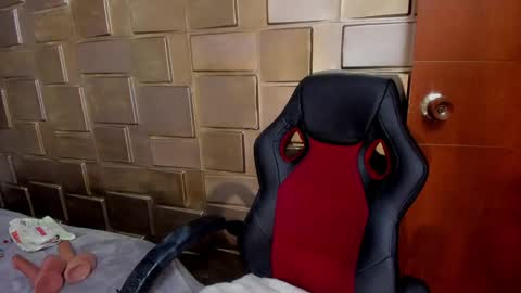 paulinabelen21 online show from May 1, 4:37 am