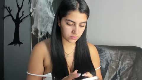 Paulina online show from November 3, 11:47 am