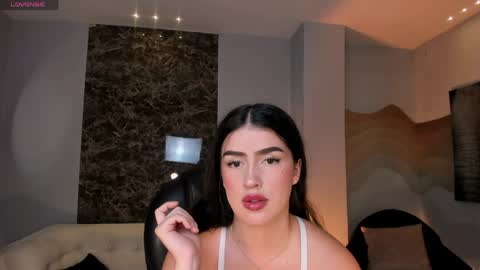 Paulina Santos  online show from May 28, 7:56 pm