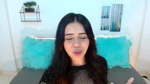 Snapshot of paulinna_vega chatting on January 9, 12:03 am Paulinna online show from January 9, 12:03 am