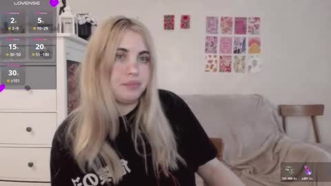 Allisses online show from March 7, 2:23 pm