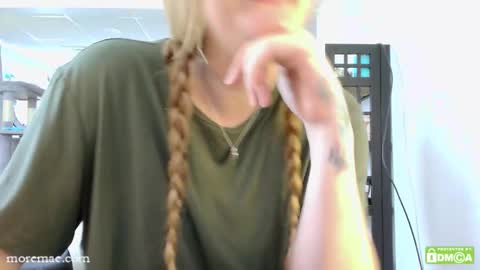   online show from February 23, 8:19 pm