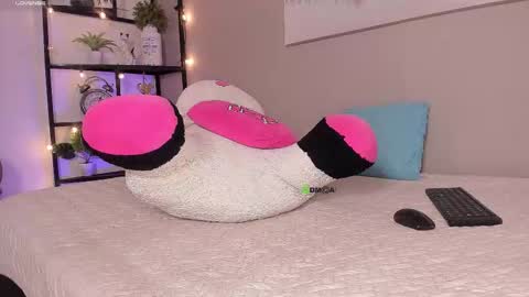 Briana online show from October 25, 2:35 pm