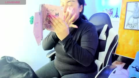 Peachy   online show from April 12, 4:59 am