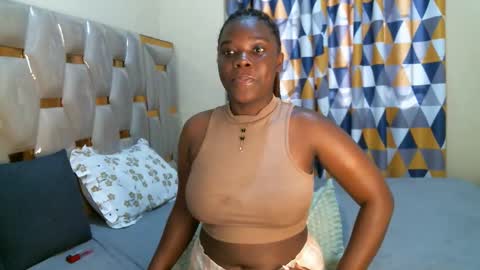 Snapshot of peachygirl255 chatting on September 30, 6:52 am Peachy online show from September 30, 6:52 am