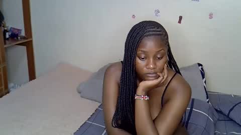 peachysparkel online show from April 18, 7:58 pm