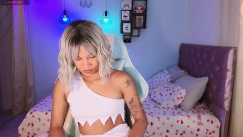 Snapshot of peggy_funn chatting on January 23, 10:11 pm peggy-funn online show from January 23, 10:11 pm