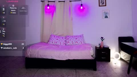 Snapshot of peggy_funn chatting on October 3, 2:27 am peggy-funn online show from October 3, 2:27 am