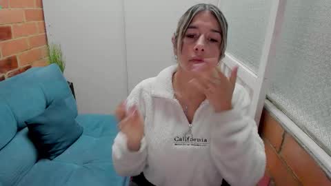 Penelope online show from January 16, 7:32 pm