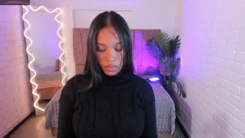 Snapshot of penelope_tay chatting on December 10, 3:30 am penelope online show from December 10, 3:30 am