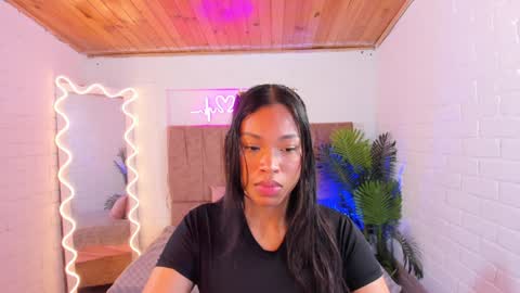 Snapshot of penelope_tay chatting on January 5, 3:00 am penelope online show from January 5, 3:00 am