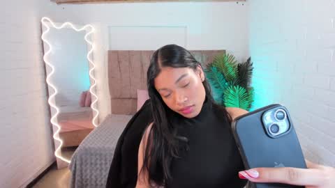 Snapshot of penelope_tay chatting on December 13, 3:38 am penelope online show from December 13, 3:38 am