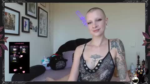 Pepper Dagger online show from September 20, 10:08 pm